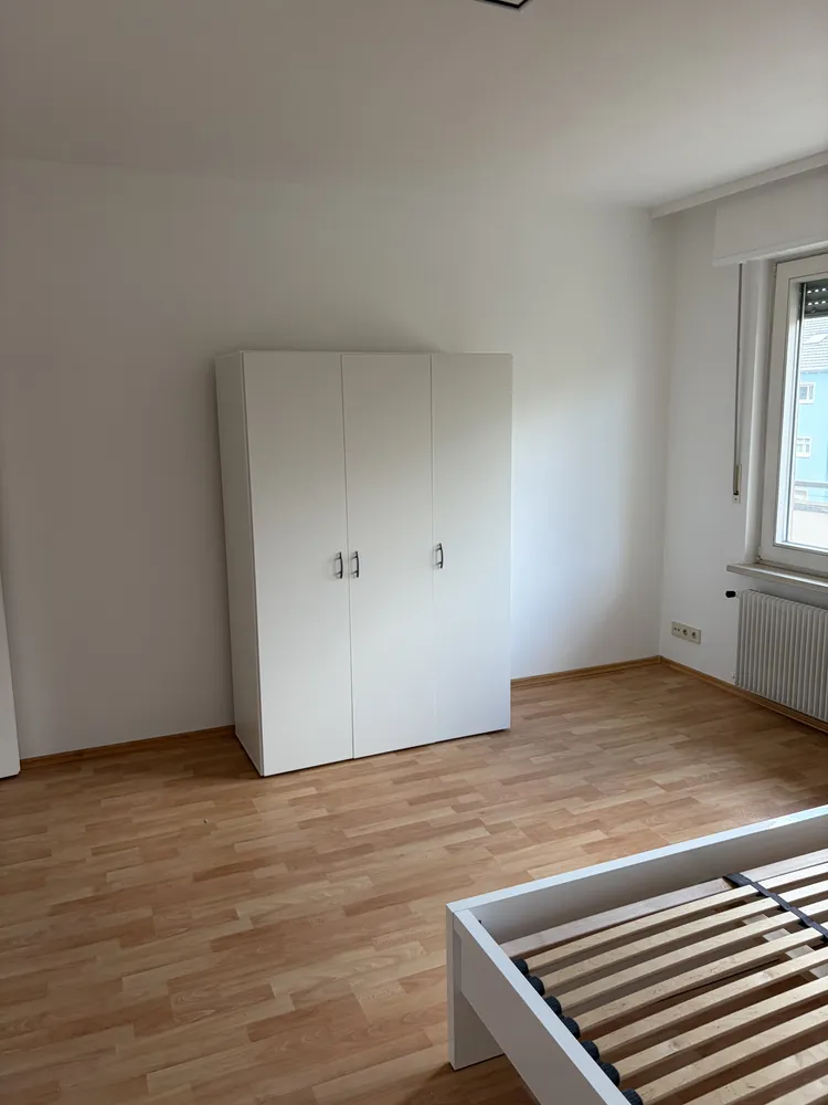 4 Zimmer Wohnung mit 98 m² in Karlsruhe – Bild 2