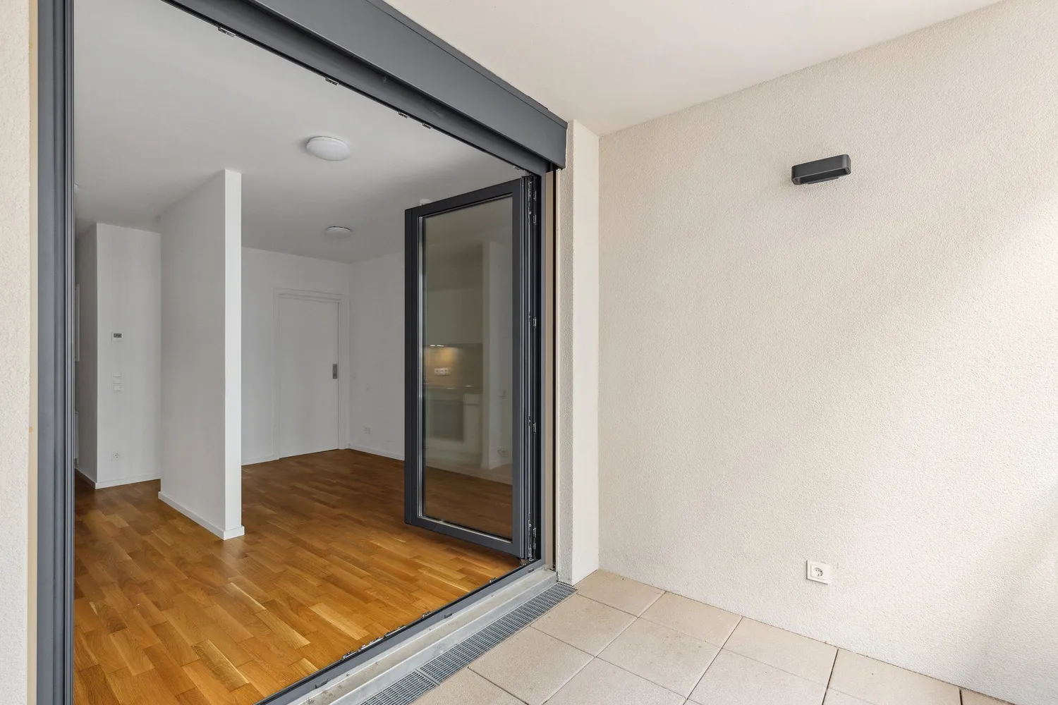 1 room apartment with 28 m² in Frankfurt am Main – Photo 1