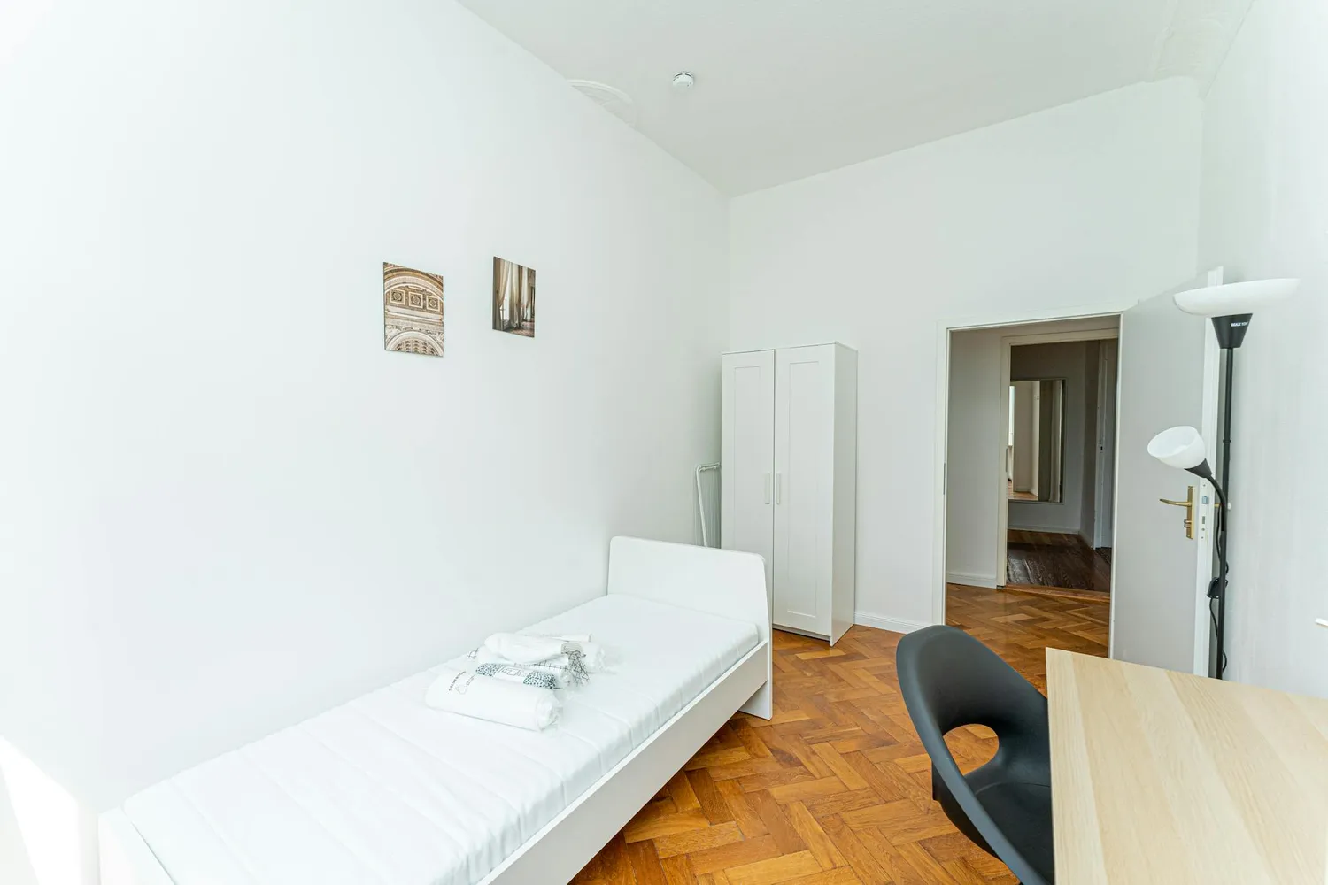 Shared room with 9 m² in Berlin – Photo 4