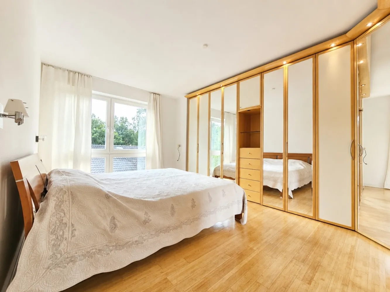 3 Zimmer Wohnung mit 122 m² in Hamburg – Bild 6