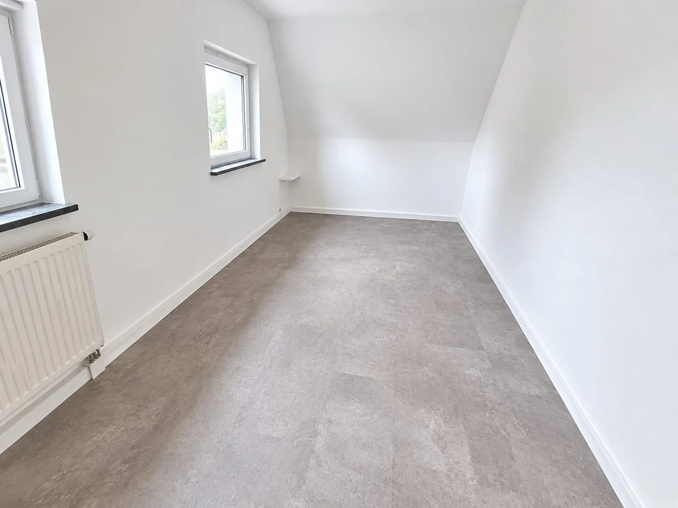 4 Zimmer Haus mit 100 m² in Erlangen – Bild 2