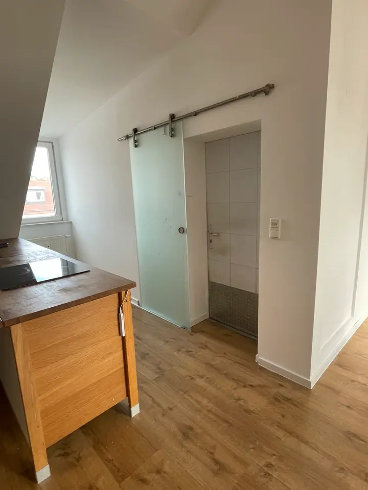4 Zimmer Wohnung mit 80 m² in Erfurt – Bild 2