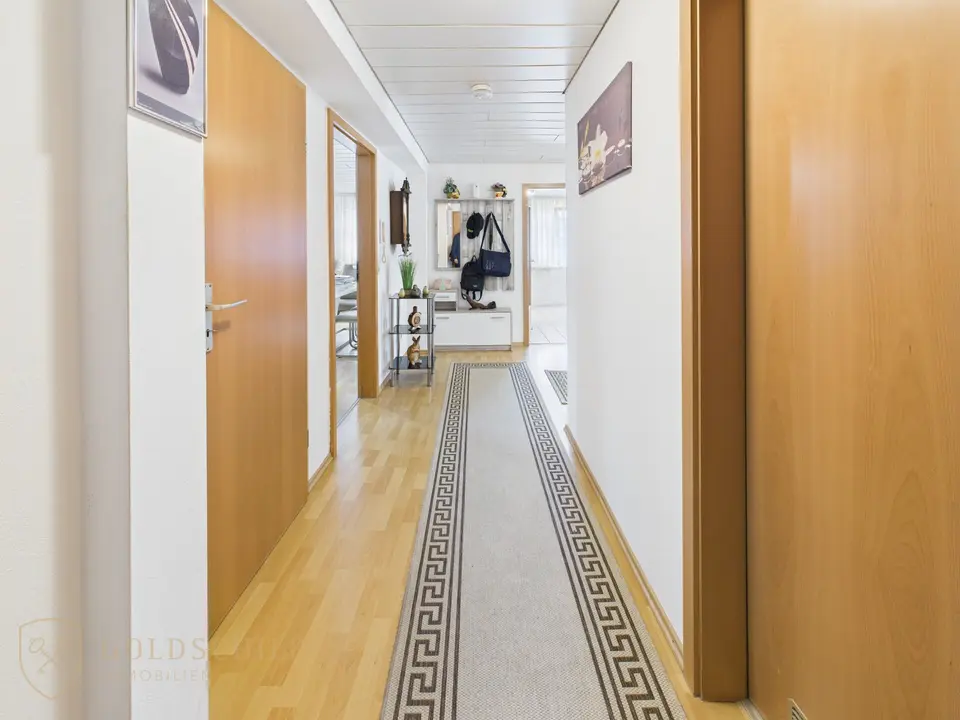 3 Zimmer Wohnung mit 100 m² in Metzingen – Bild 3