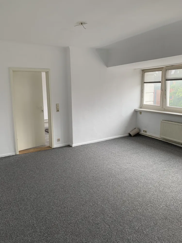 4 Zimmer Wohnung mit 95 m² in Lübeck – Bild 2