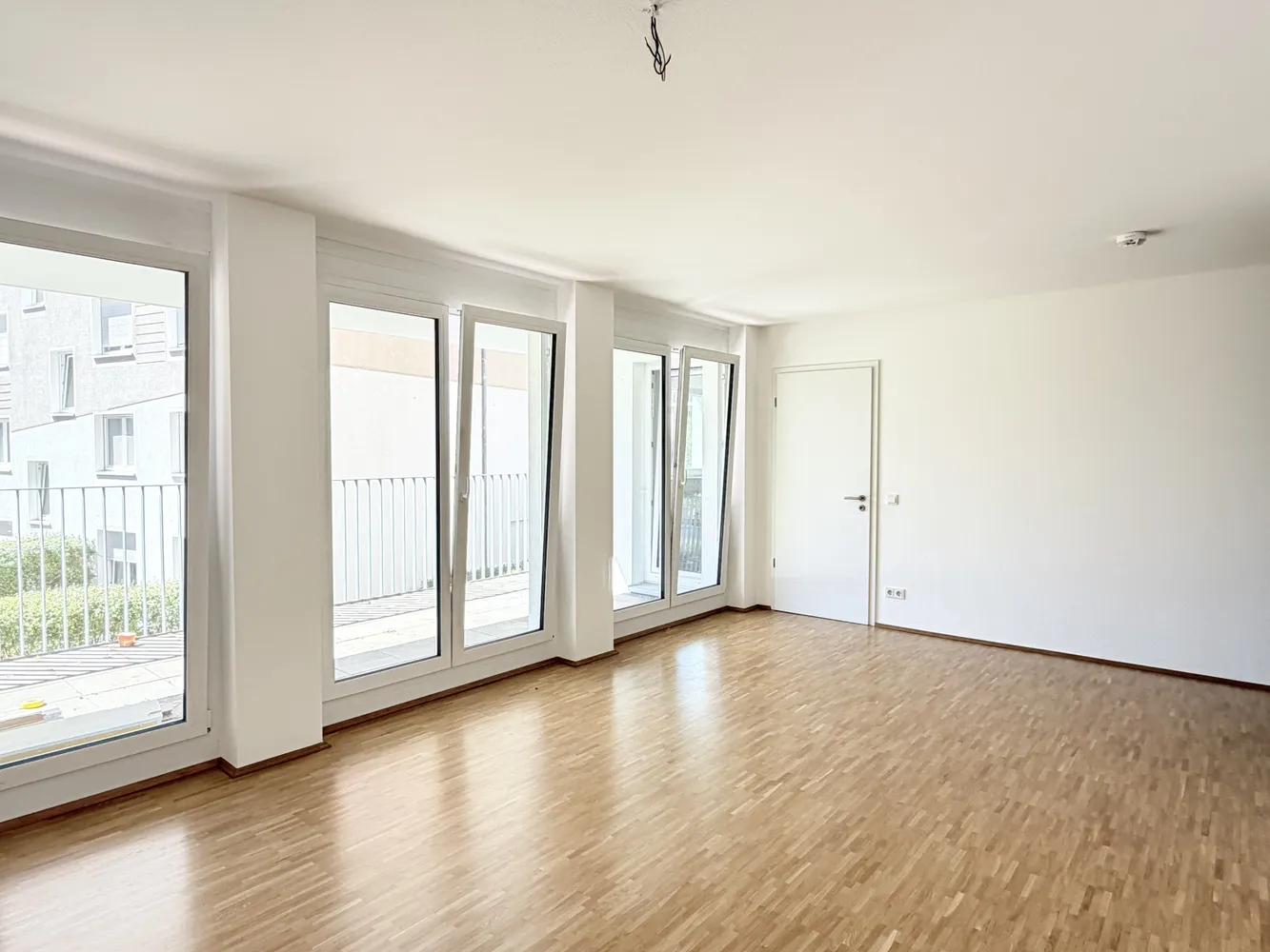 5 Zimmer Wohnung mit 117 m² in Frankfurt am Main – Bild 2