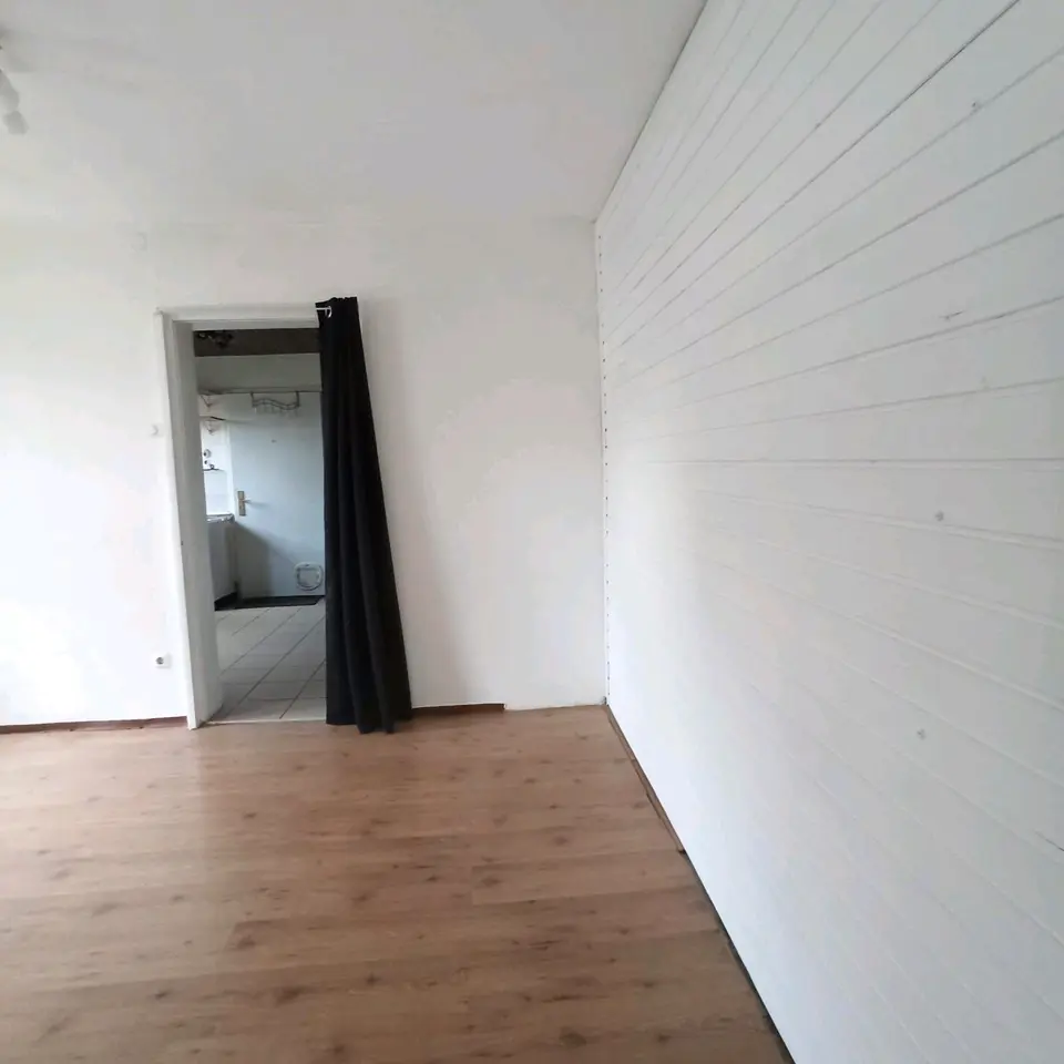 WG-Zimmer mit 50 m² in Regensburg – Bild 2