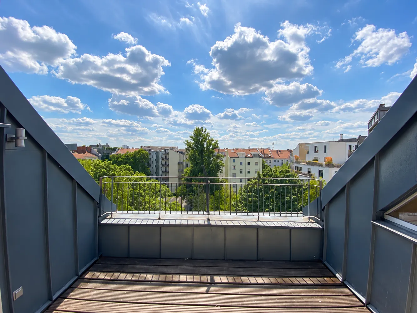 2 Zimmer Wohnung mit 77 m² in Berlin – Bild 7