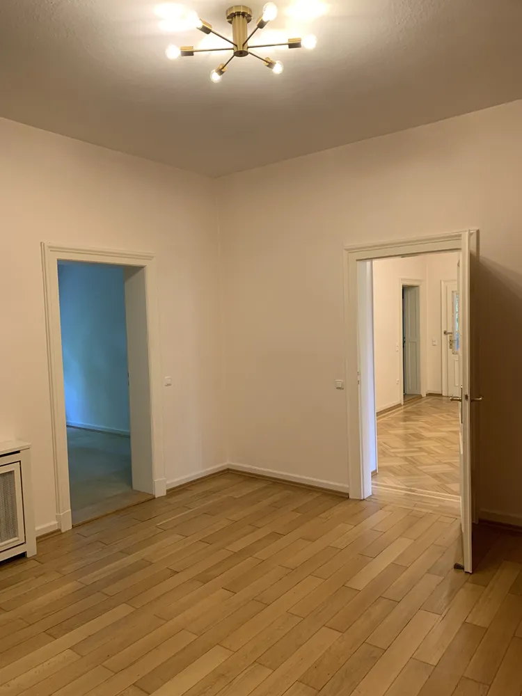 6 Zimmer Wohnung mit 232 m² in Wiesbaden – Bild 7
