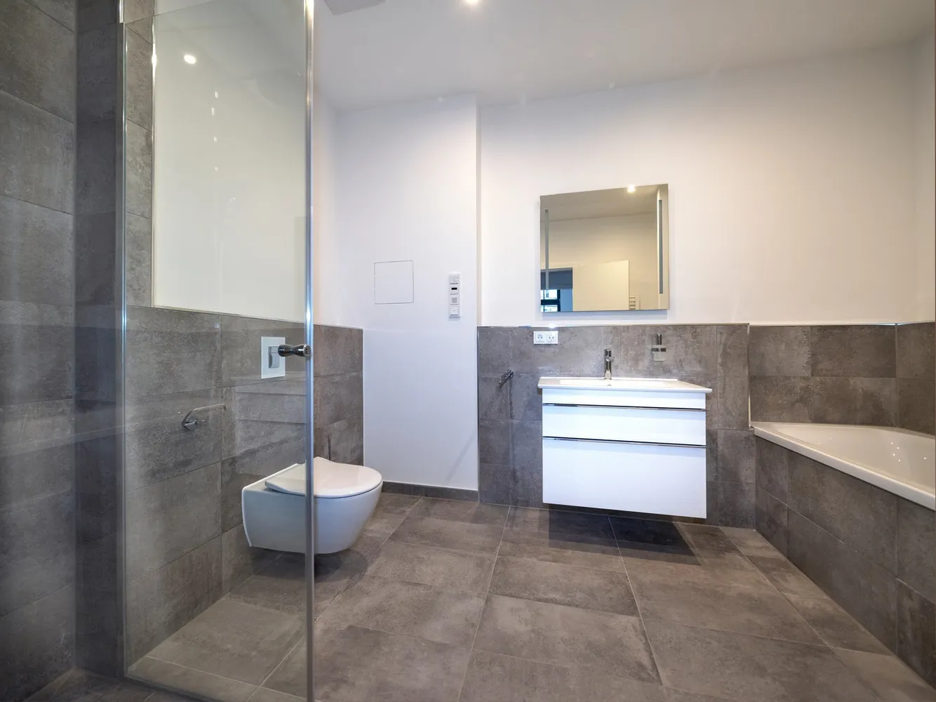 4 Zimmer Wohnung mit 120 m² in Leipzig – Bild 2