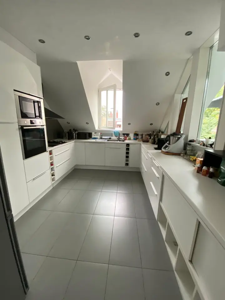 5 Zimmer Wohnung mit 110 m² in Karlsruhe – Bild 2