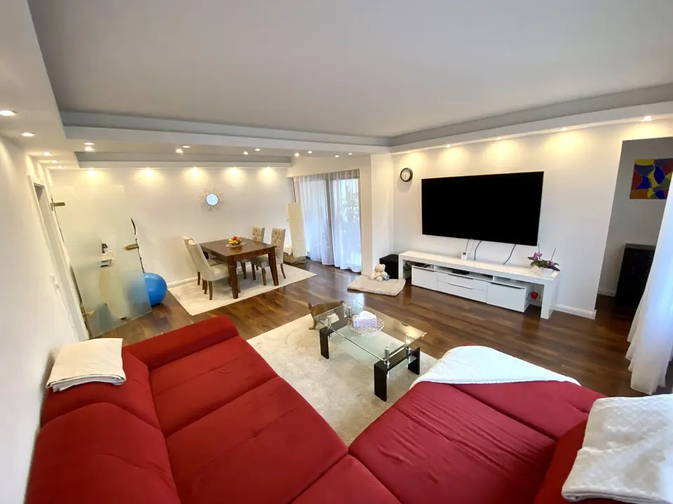 4 Zimmer Wohnung mit 74 m² in Lohmar – Bild 1