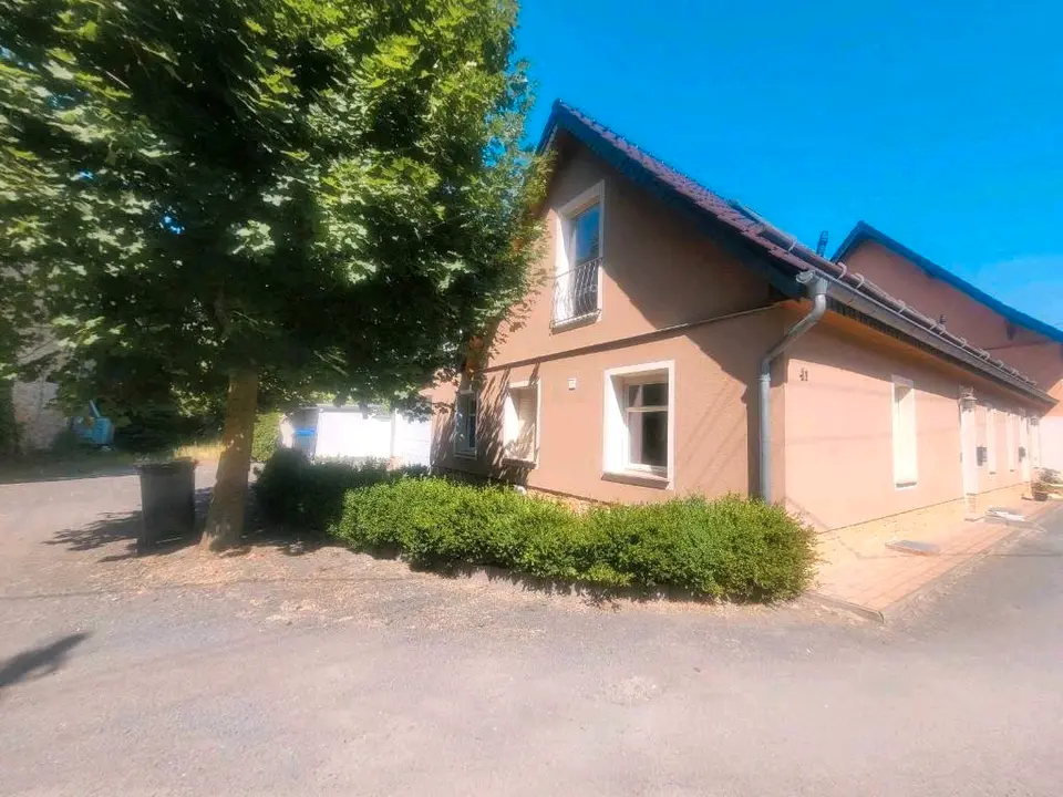 3 Zimmer Wohnung mit 155 m² in Sangerhausen – Bild 1