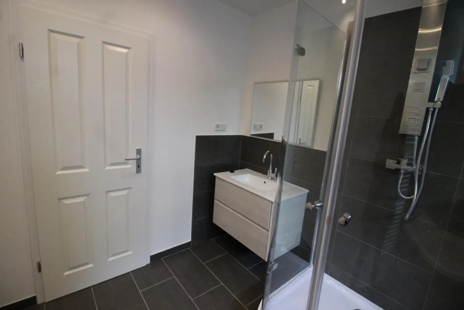 4 Zimmer Wohnung mit 101 m² in Düsseldorf – Bild 9