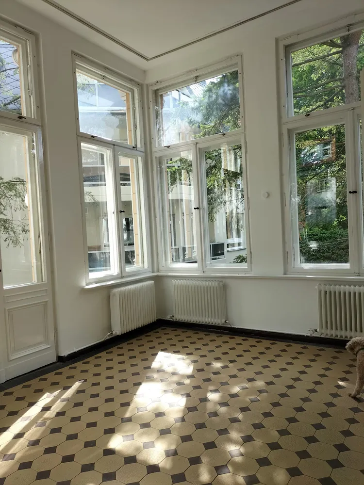 12 room house with 350 m² in Berlin – Photo 4