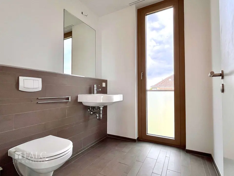 2 Zimmer Wohnung mit 124 m² in Düsseldorf – Bild 7