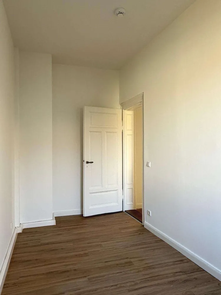 6 Zimmer Wohnung mit 148 m² in Nürnberg – Bild 1