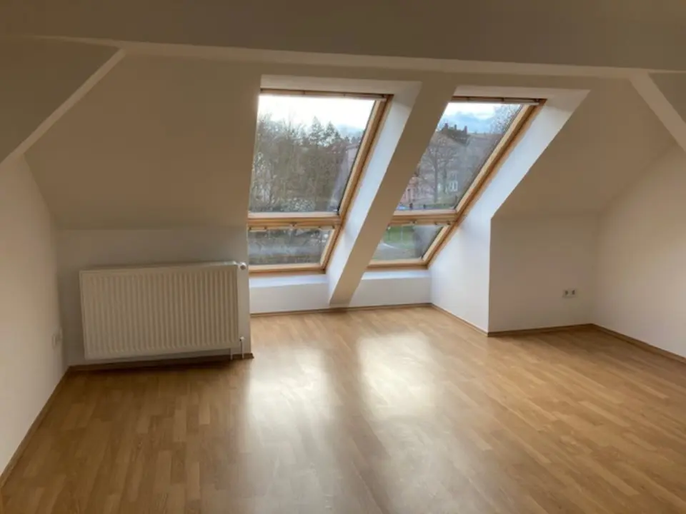 3 Zimmer Wohnung mit 67 m² in Weißenfels – Bild 1