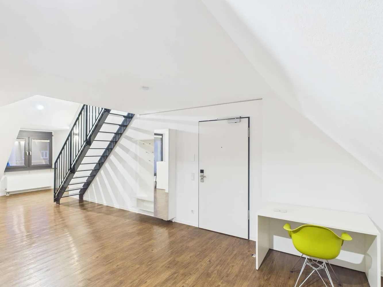 1 Zimmer Wohnung mit 62 m² in München – Bild 2