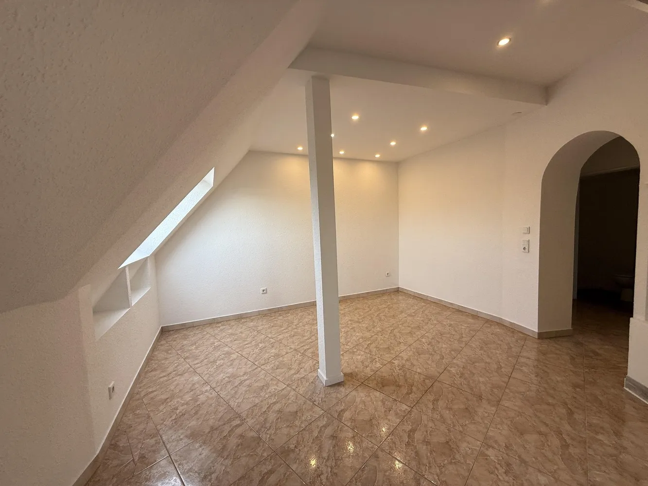 4 Zimmer Wohnung mit 80 m² in Leverkusen – Bild 6