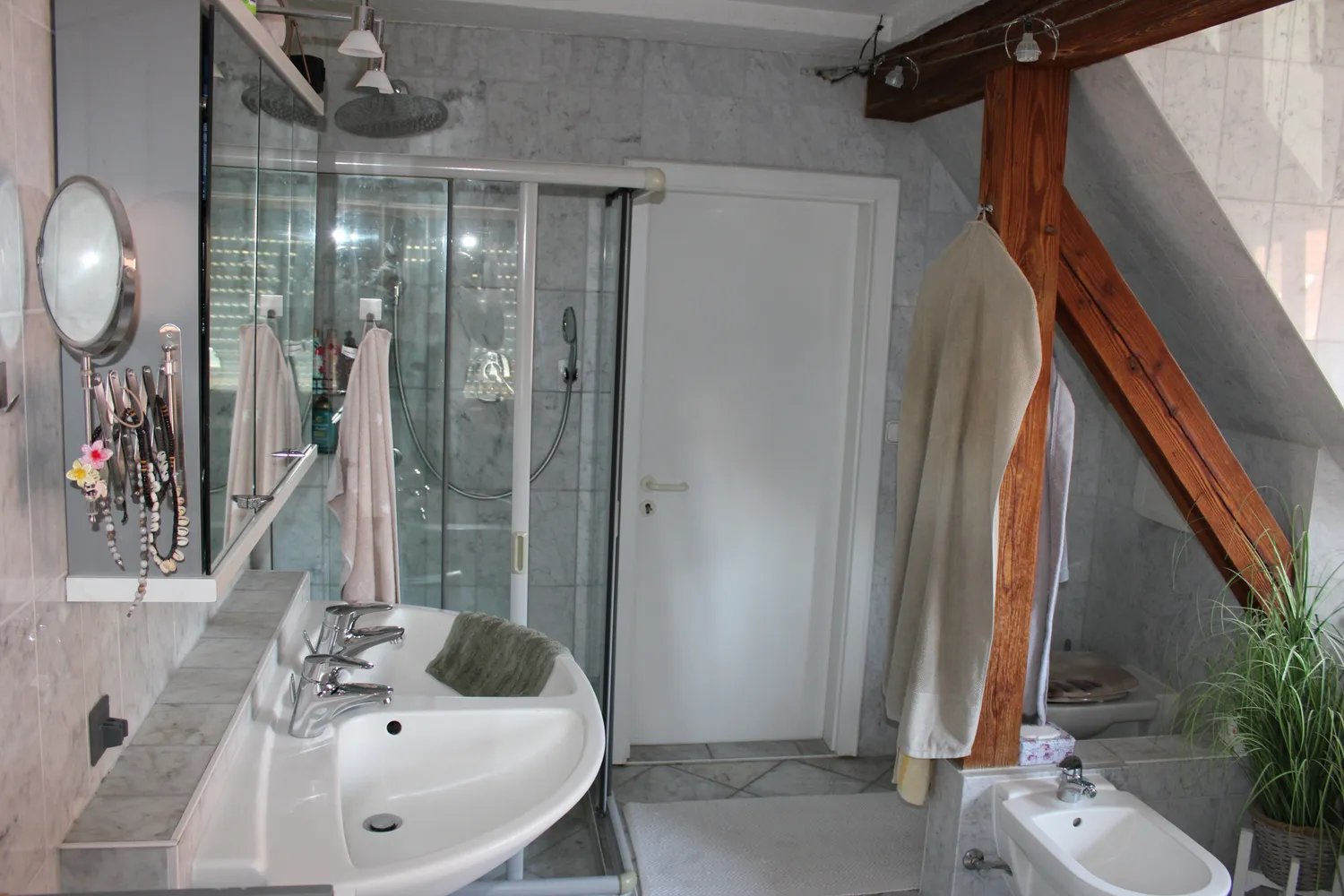 4 Zimmer Wohnung mit 85 m² in Nürnberg – Bild 8