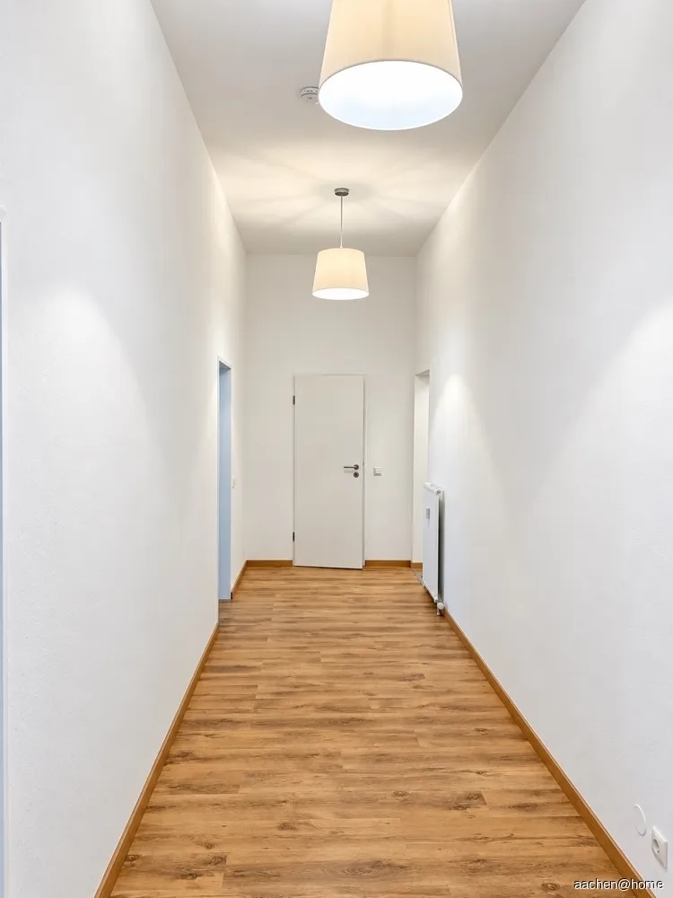 9 Zimmer Wohnung mit 200 m² in Aachen – Bild 9