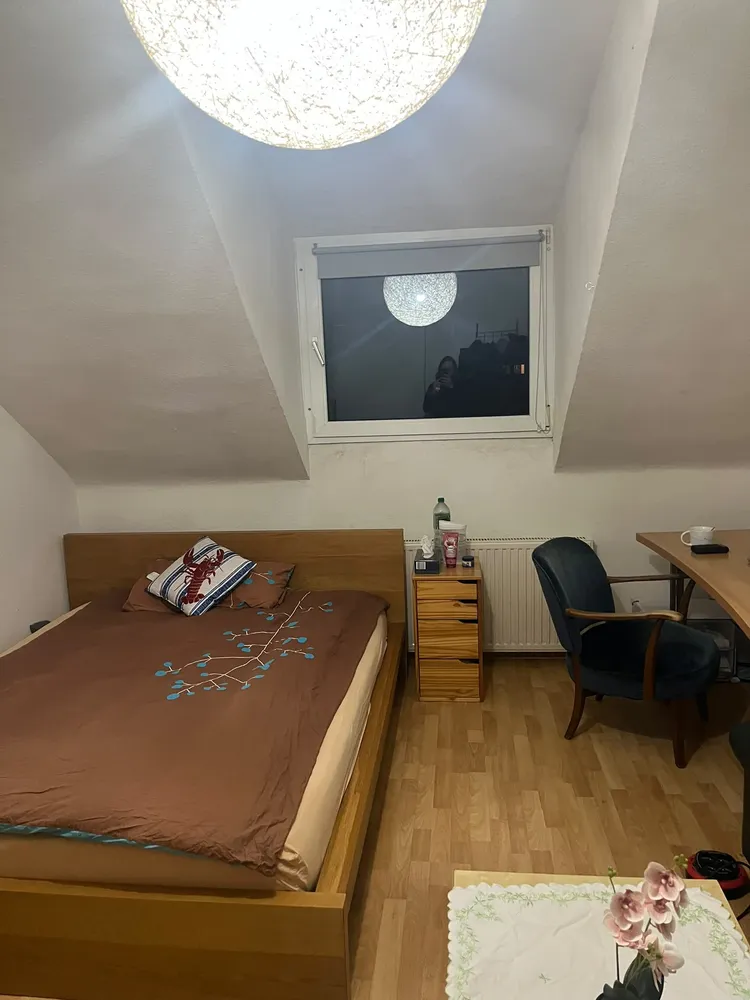 WG-Zimmer mit 27 m² in Düsseldorf – Bild 1