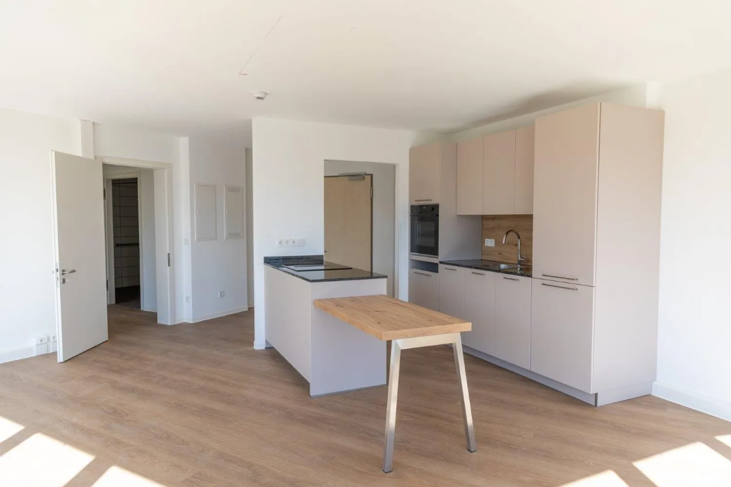 2 Zimmer Wohnung mit 75 m² in Frankfurt am Main – Bild 5