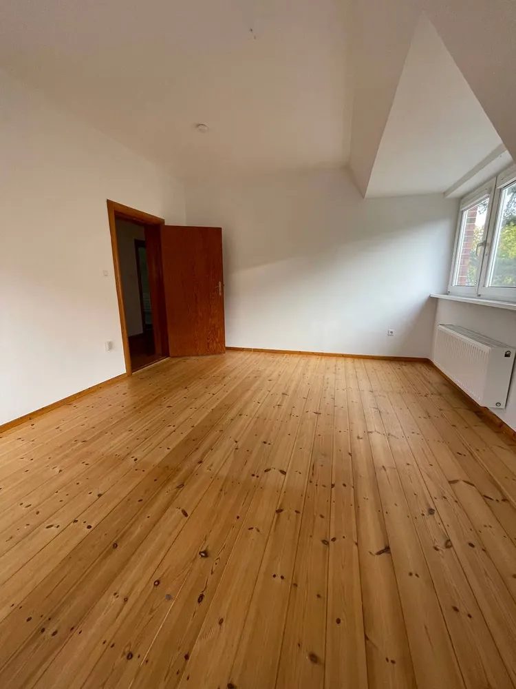 9 Zimmer Haus mit 280 m² in Berlin – Bild 3