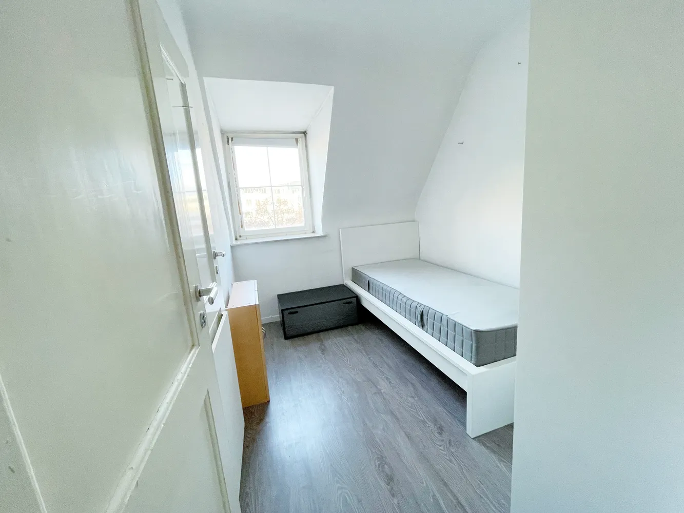 2 Zimmer Wohnung mit 30 m² in Stuttgart – Bild 2
