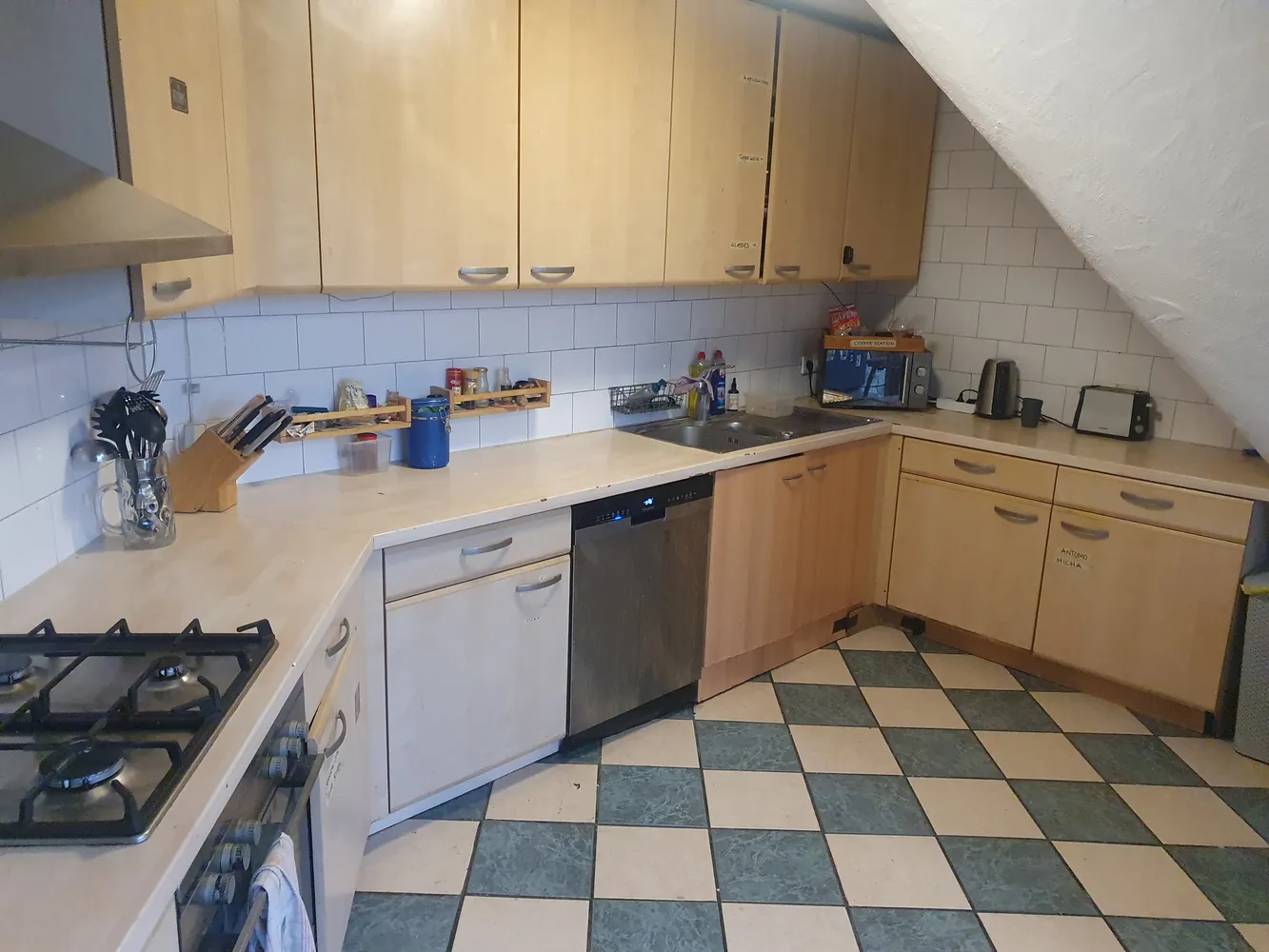 WG-Zimmer mit 12 m² in Stuttgart – Bild 2