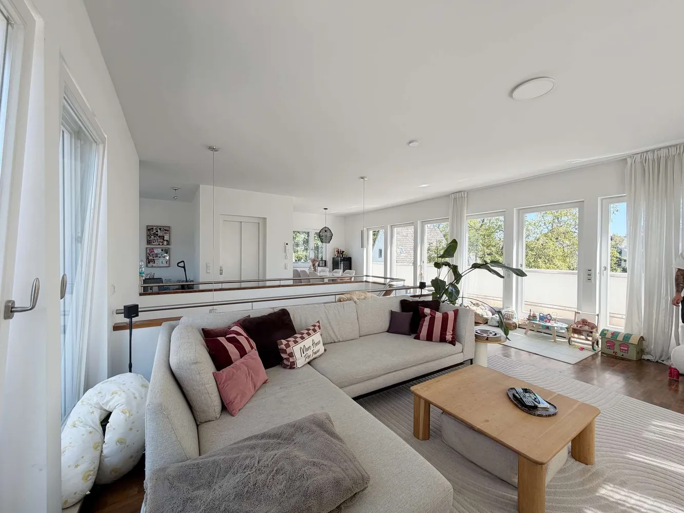 5 Zimmer Wohnung mit 196 m² in Köln – Bild 4
