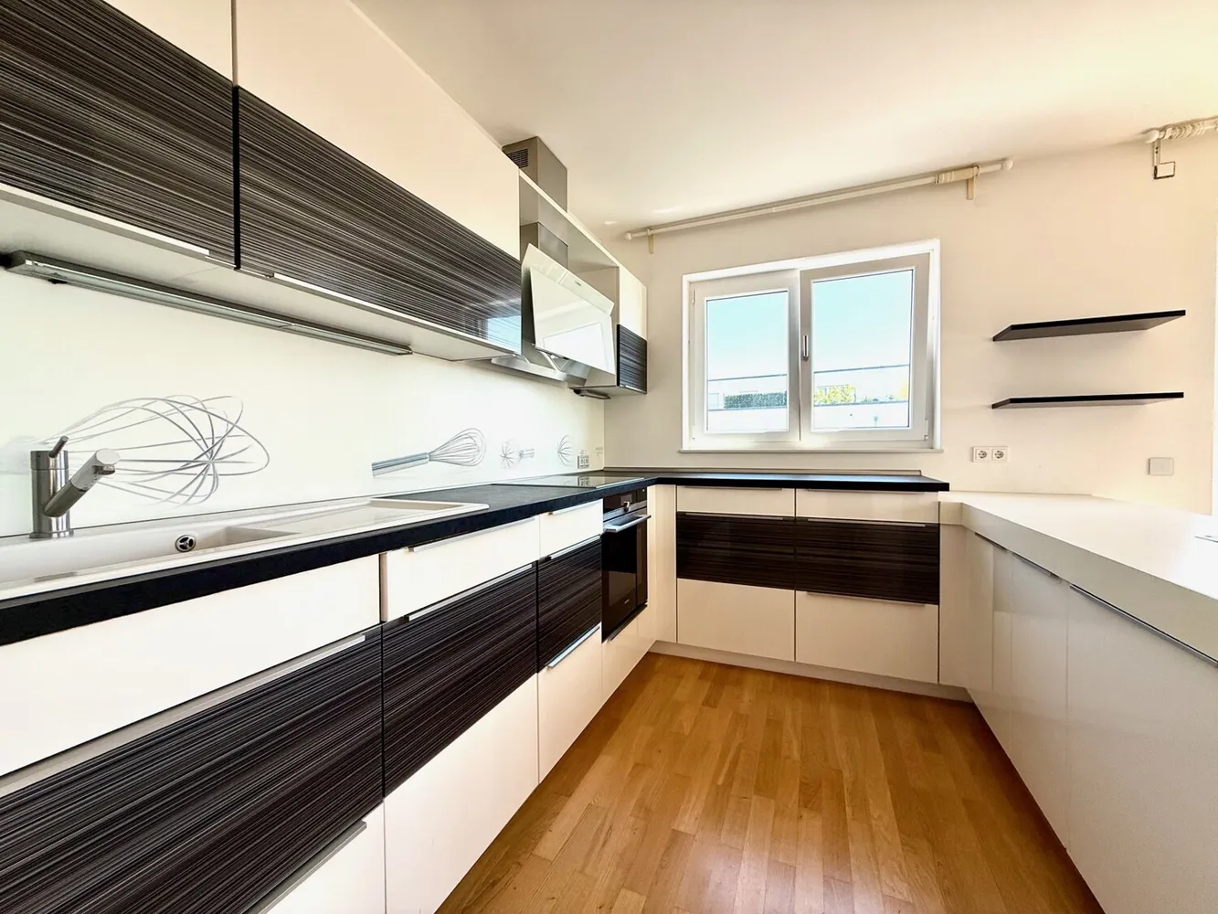 4 Zimmer Wohnung mit 115 m² in Frankfurt am Main – Bild 3