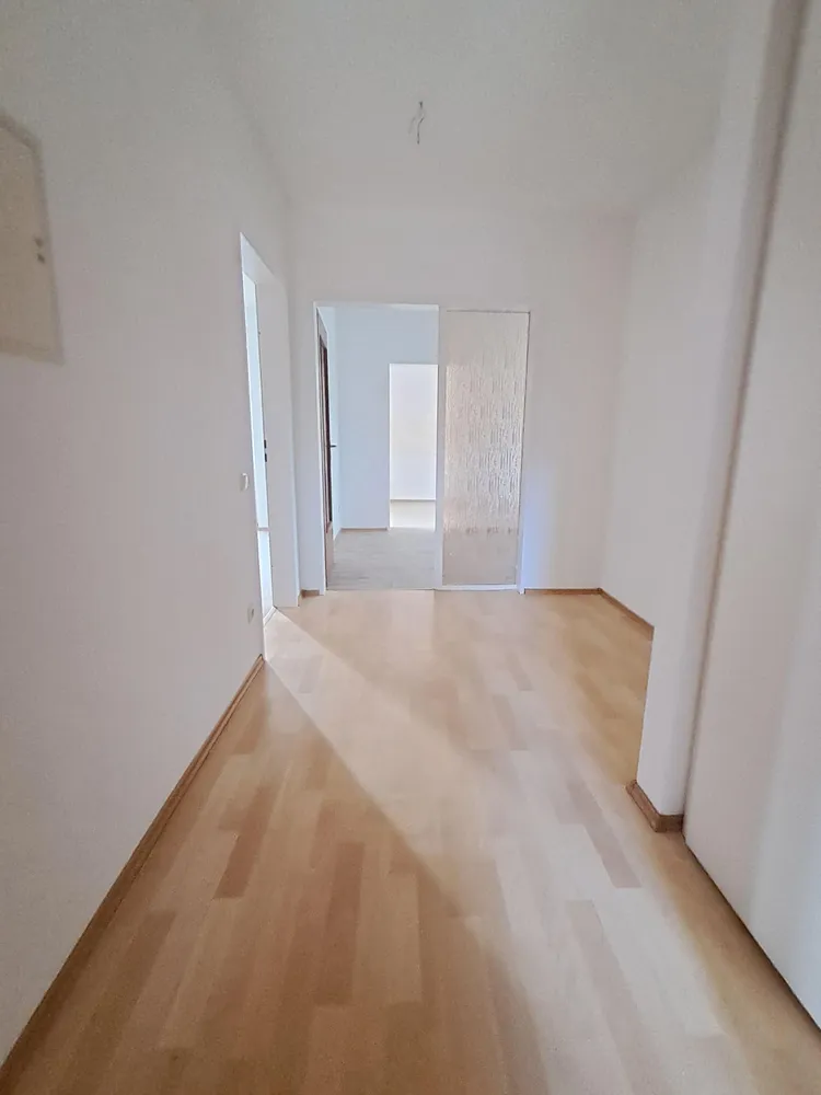 2 Zimmer Wohnung mit 65 m² in Hannover – Bild 2