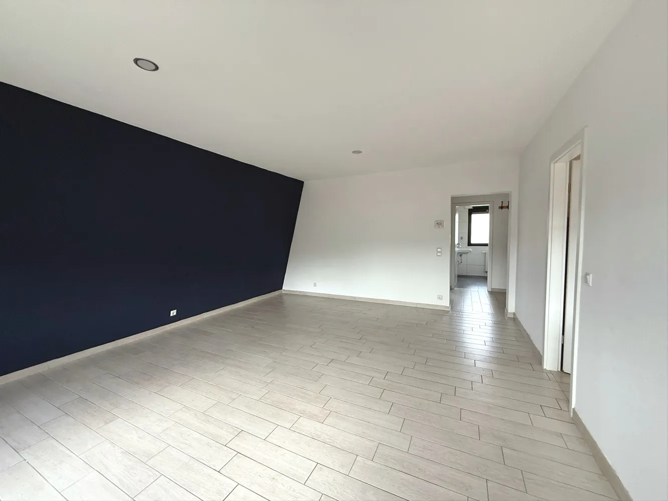 2 Zimmer Wohnung mit 70 m² in Homburg – Bild 5