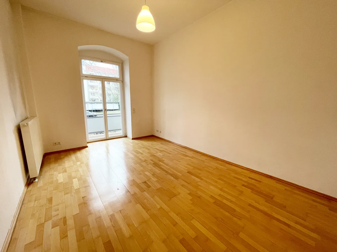 2 Zimmer Wohnung mit 71 m² in Dresden – Bild 1