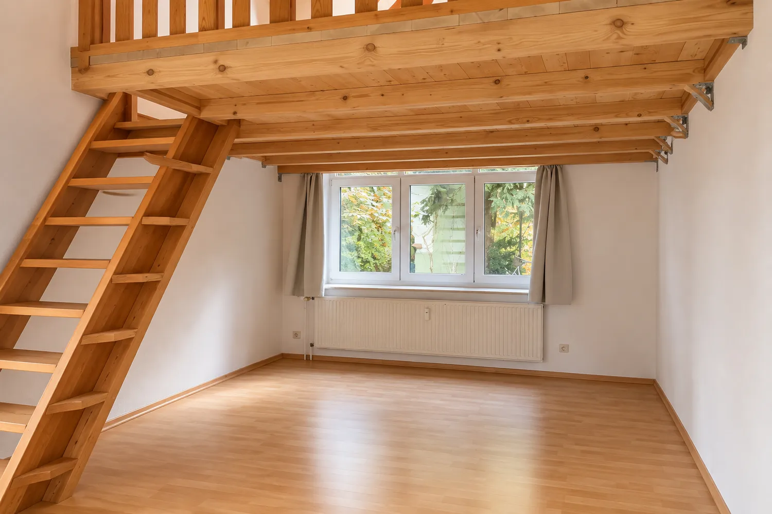 5 Zimmer Wohnung mit 122 m² in Hannover – Bild 3