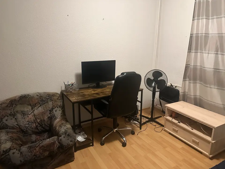 2 Zimmer Wohnung mit 25 m² in Halle (Saale) – Bild 4