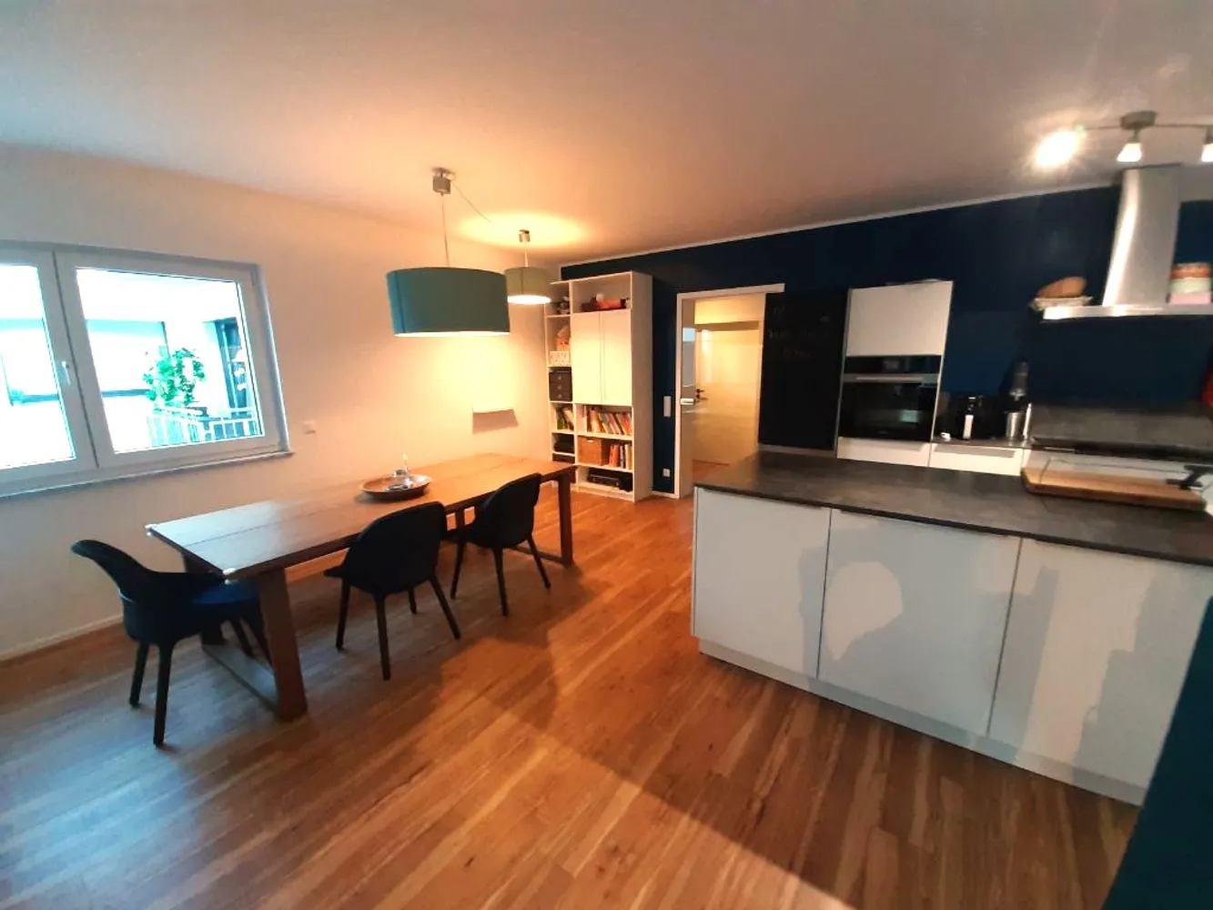 4 Zimmer Wohnung mit 114 m² in Wiesbaden – Bild 3