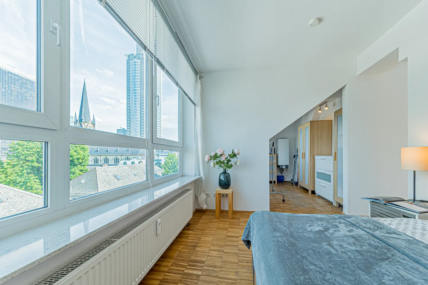 2 room apartment with 65 m² in Frankfurt am Main – Photo 4