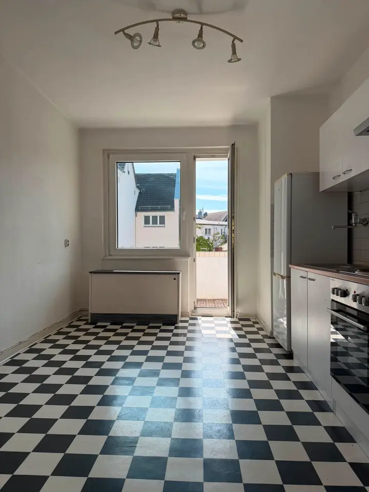 2 Zimmer Wohnung mit 72 m² in Düsseldorf – Bild 2