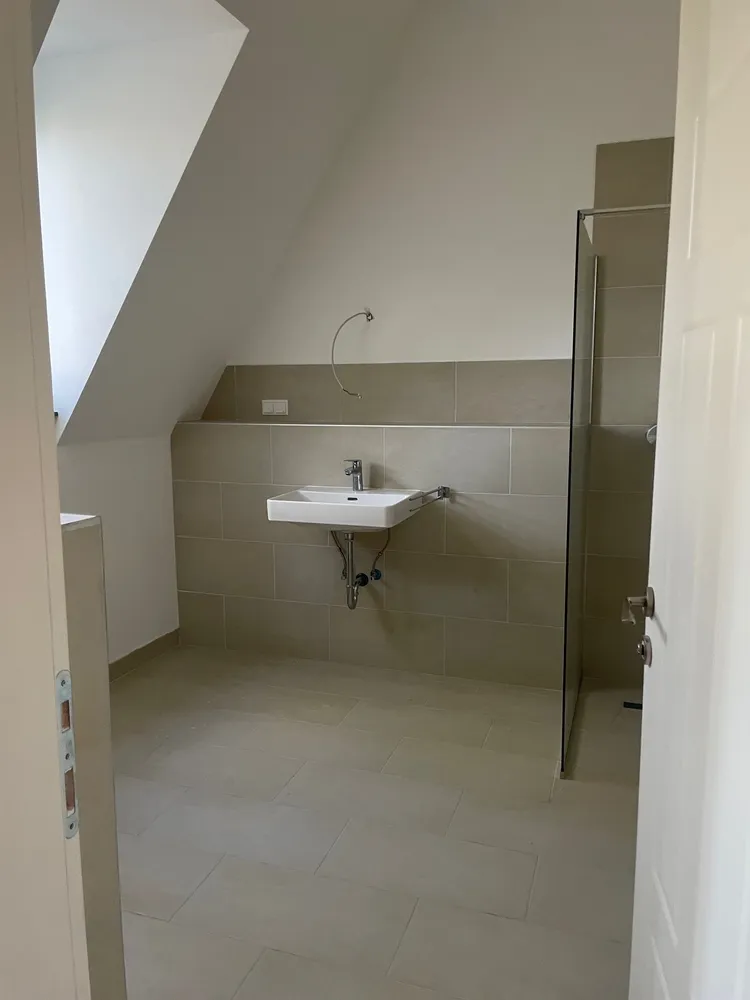 2 Zimmer Wohnung mit 102 m² in Düsseldorf – Bild 9