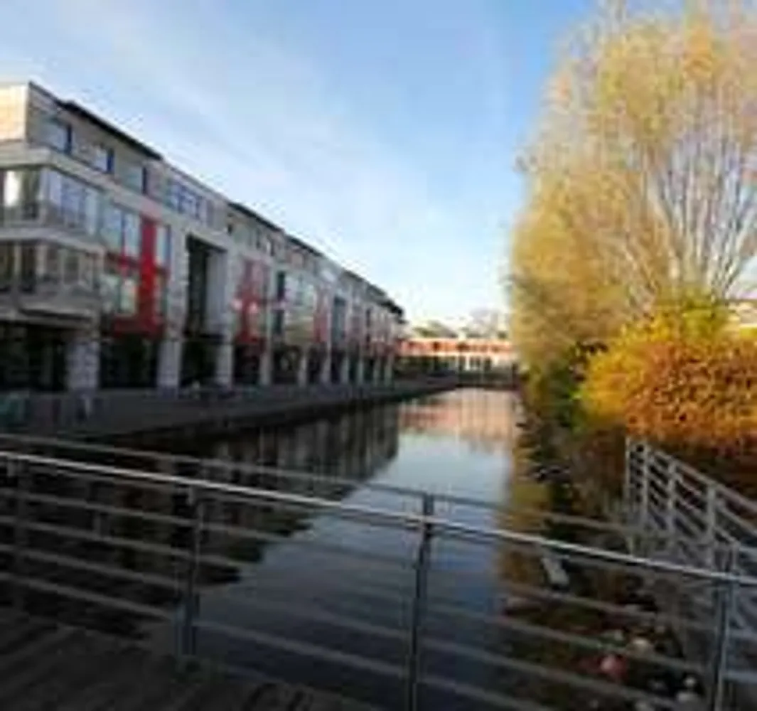 2 Zimmer Wohnung mit 71 m² in Köln – Bild 2