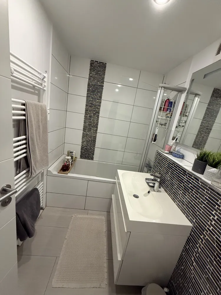 2 Zimmer Wohnung mit 65 m² in Köln – Bild 1