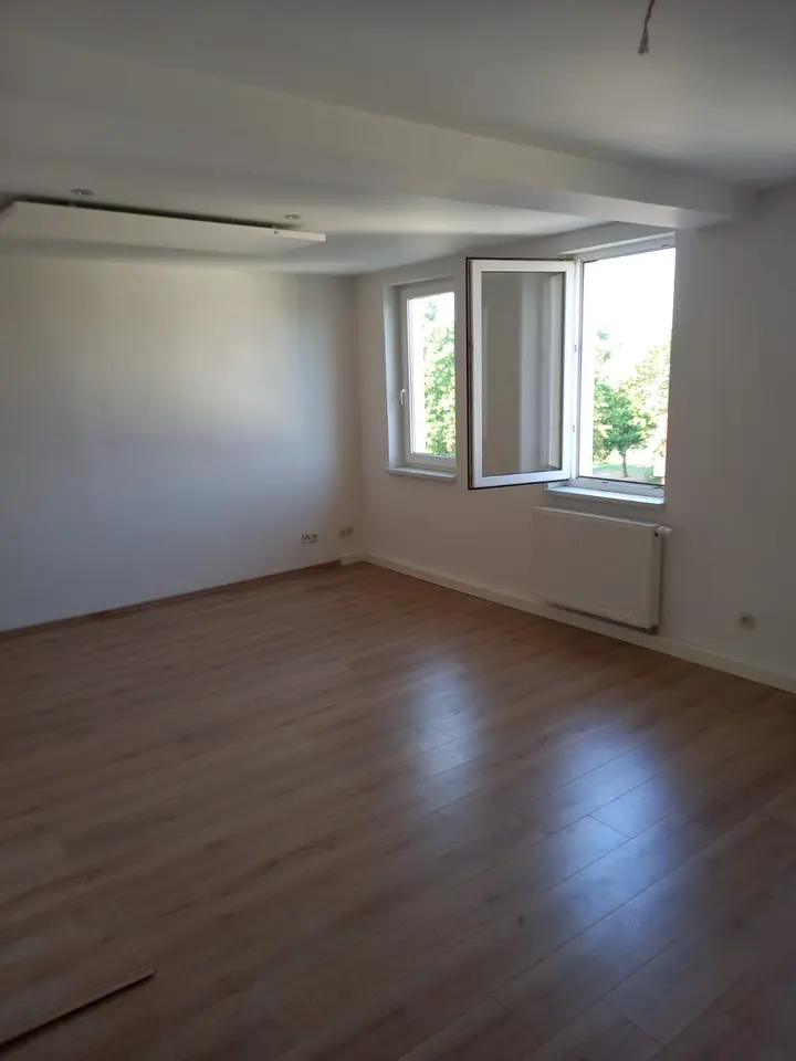 3 Zimmer Wohnung mit 105 m² in Grimma – Bild 1