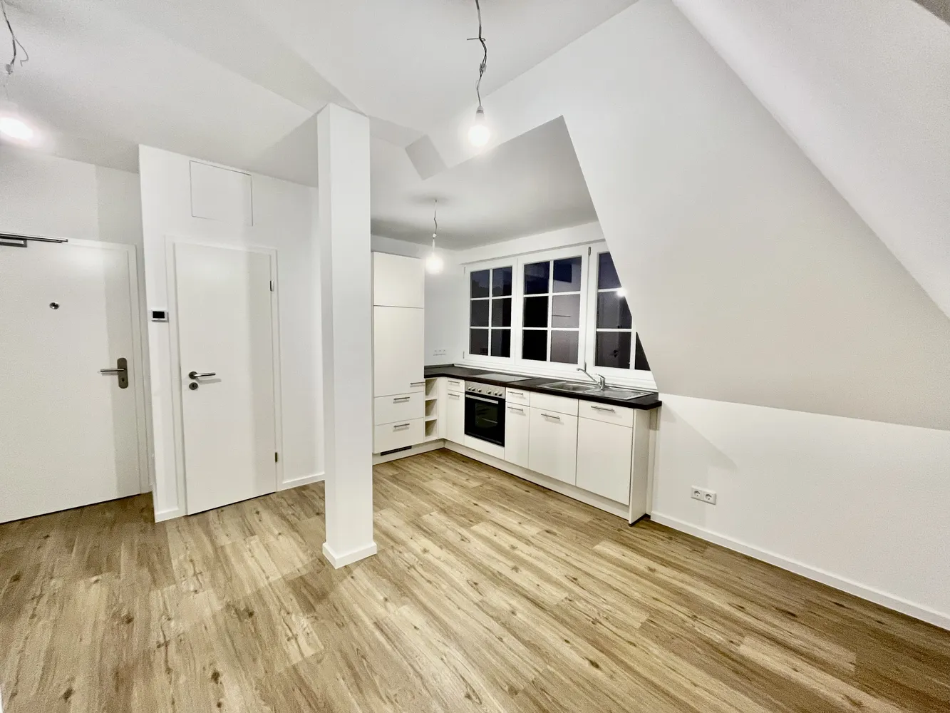 2 Zimmer Wohnung mit 35 m² in Lübeck – Bild 1