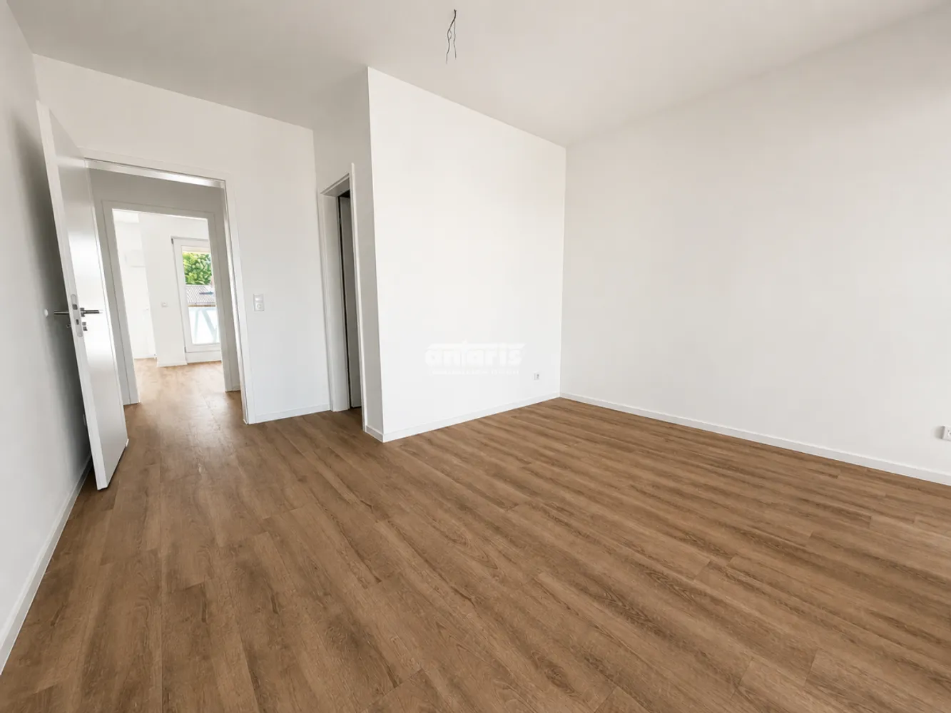 2 Zimmer Wohnung mit 54 m² in Erfurt – Bild 2