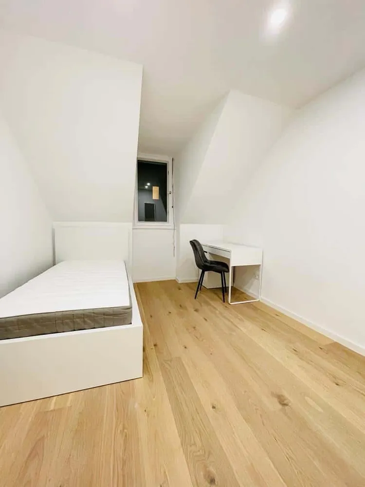 WG-Zimmer mit 10 m² in München – Bild 4