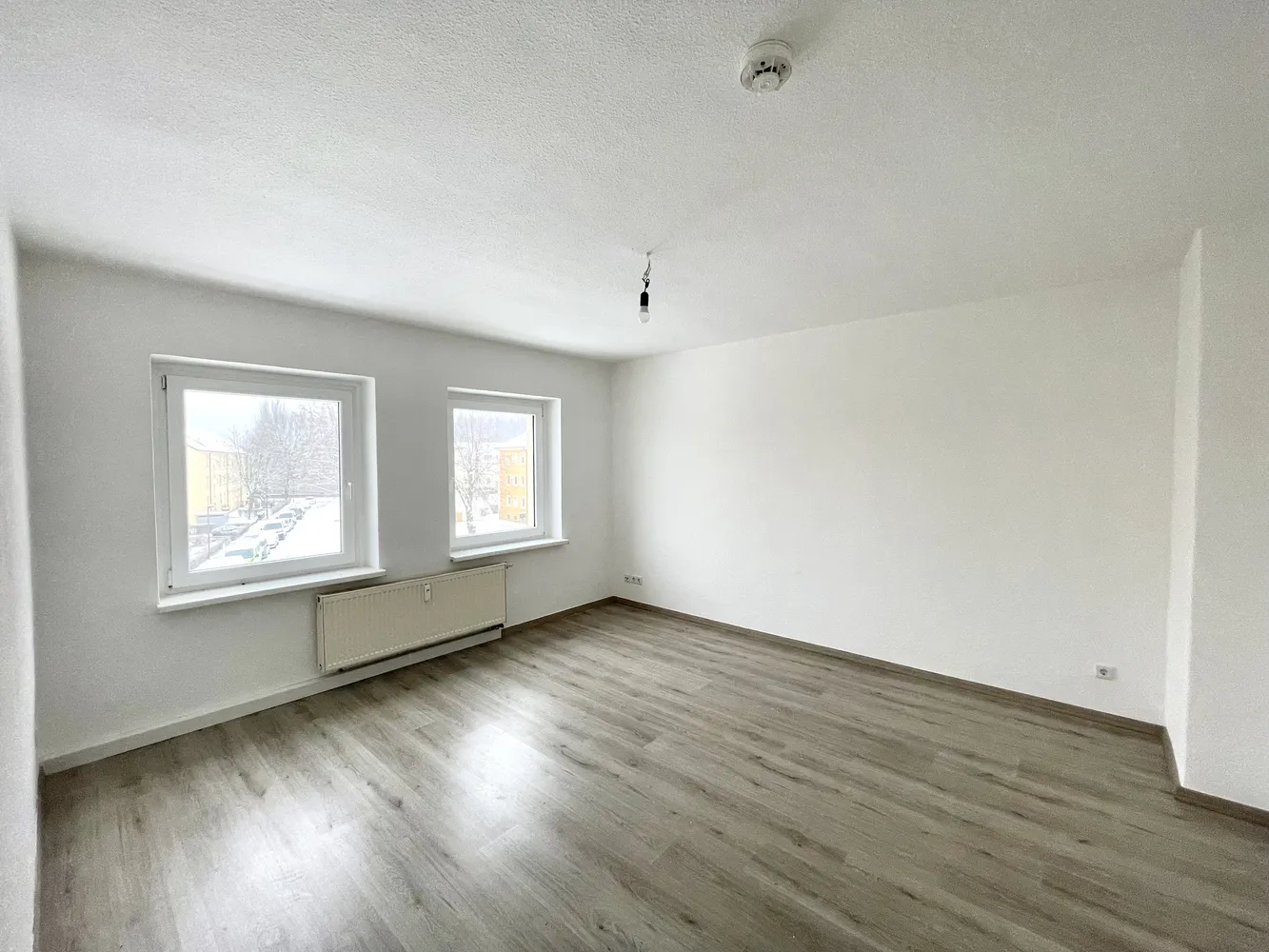 1 Zimmer Wohnung mit 33 m² in Bitterfeld-Wolfen – Bild 1