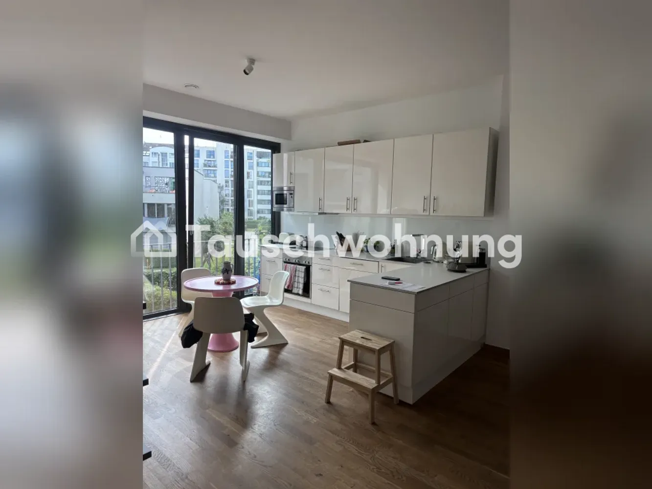 4 Zimmer Wohnung mit 123 m² in Berlin – Bild 1