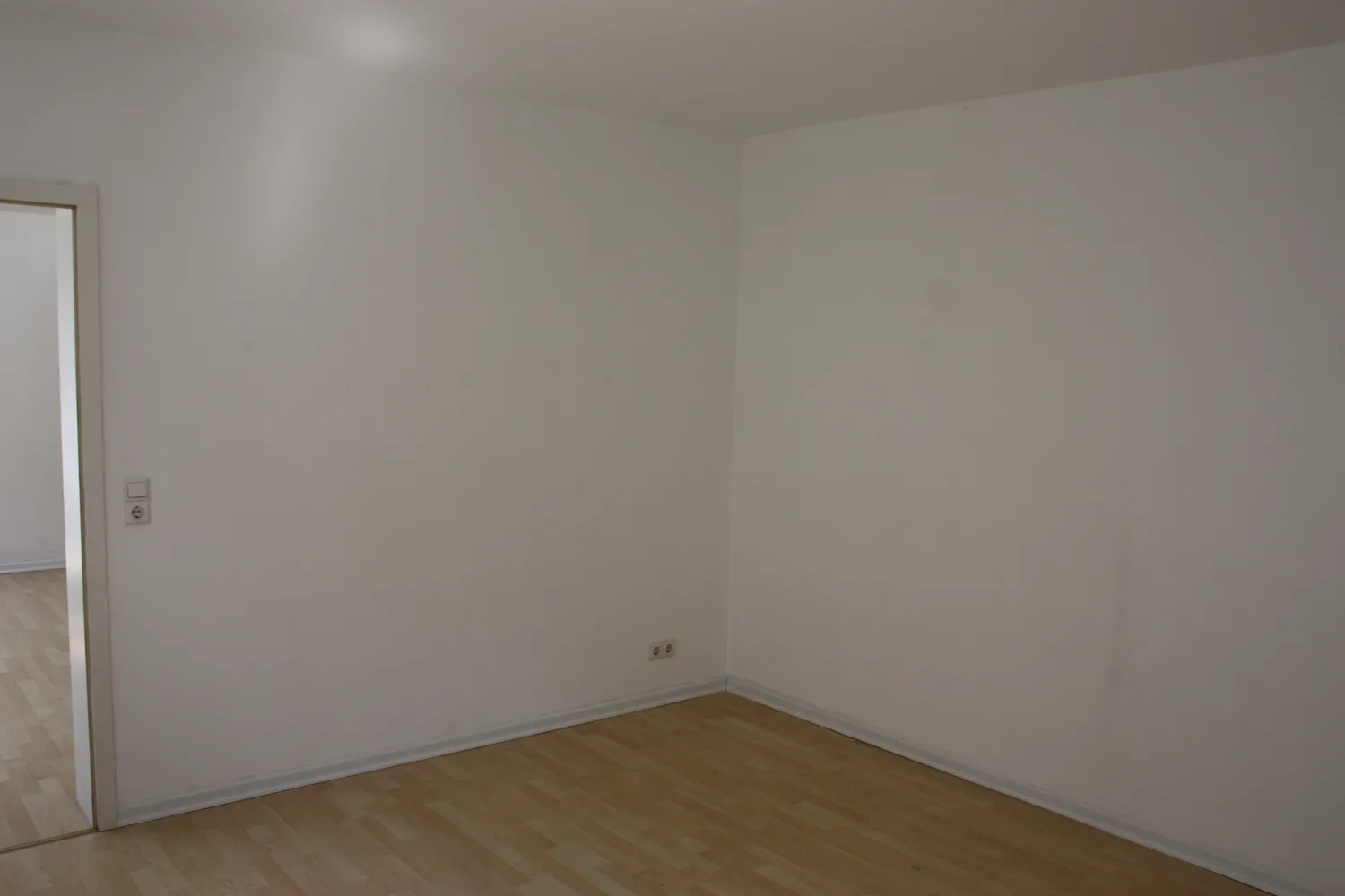 3 Zimmer Wohnung mit 90 m² in Düsseldorf – Bild 4